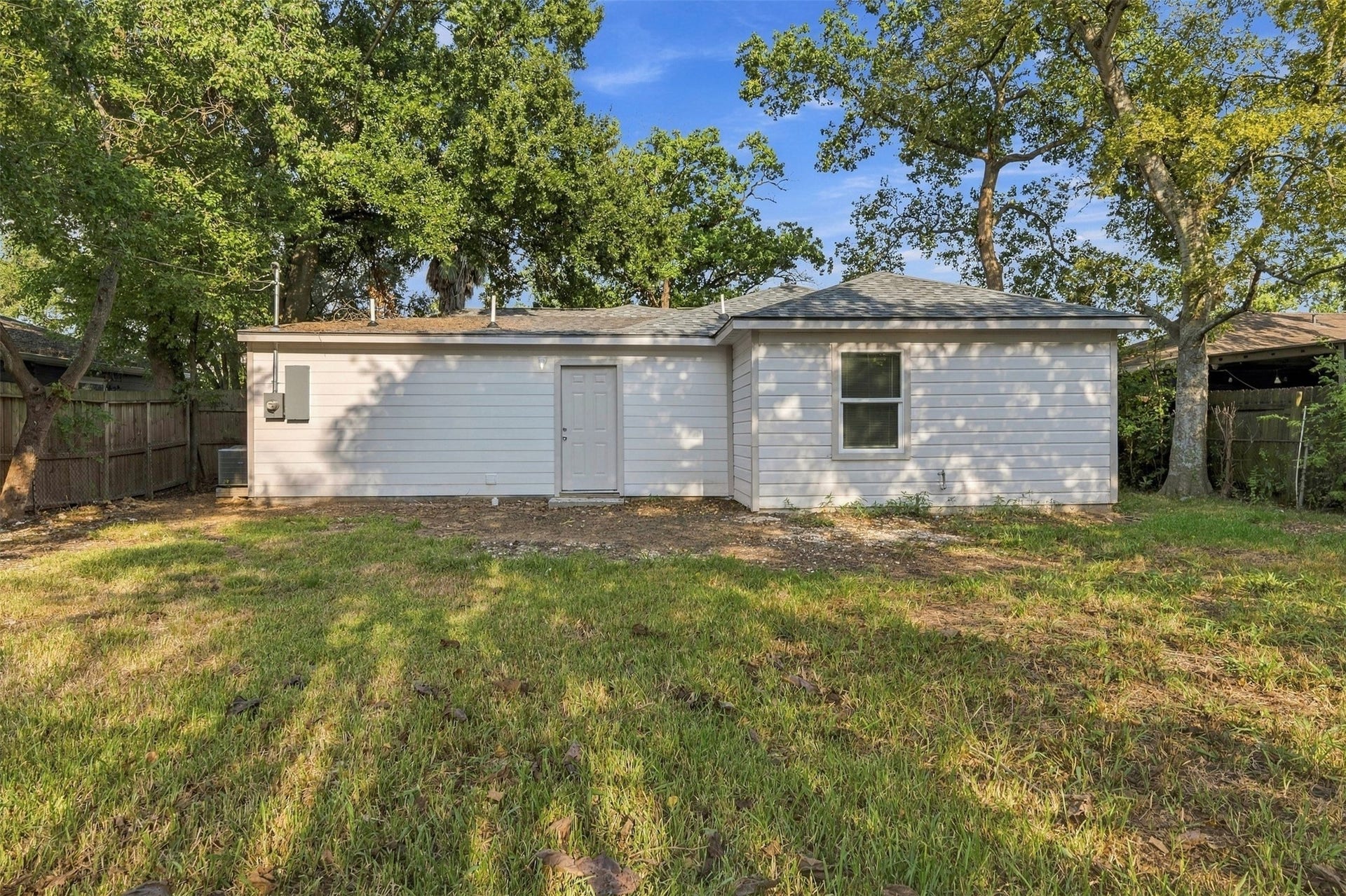 1308 Pecan Drive, Pasadena, TX 77502 1308 Pecan Drive, Pasadena, TX 77502