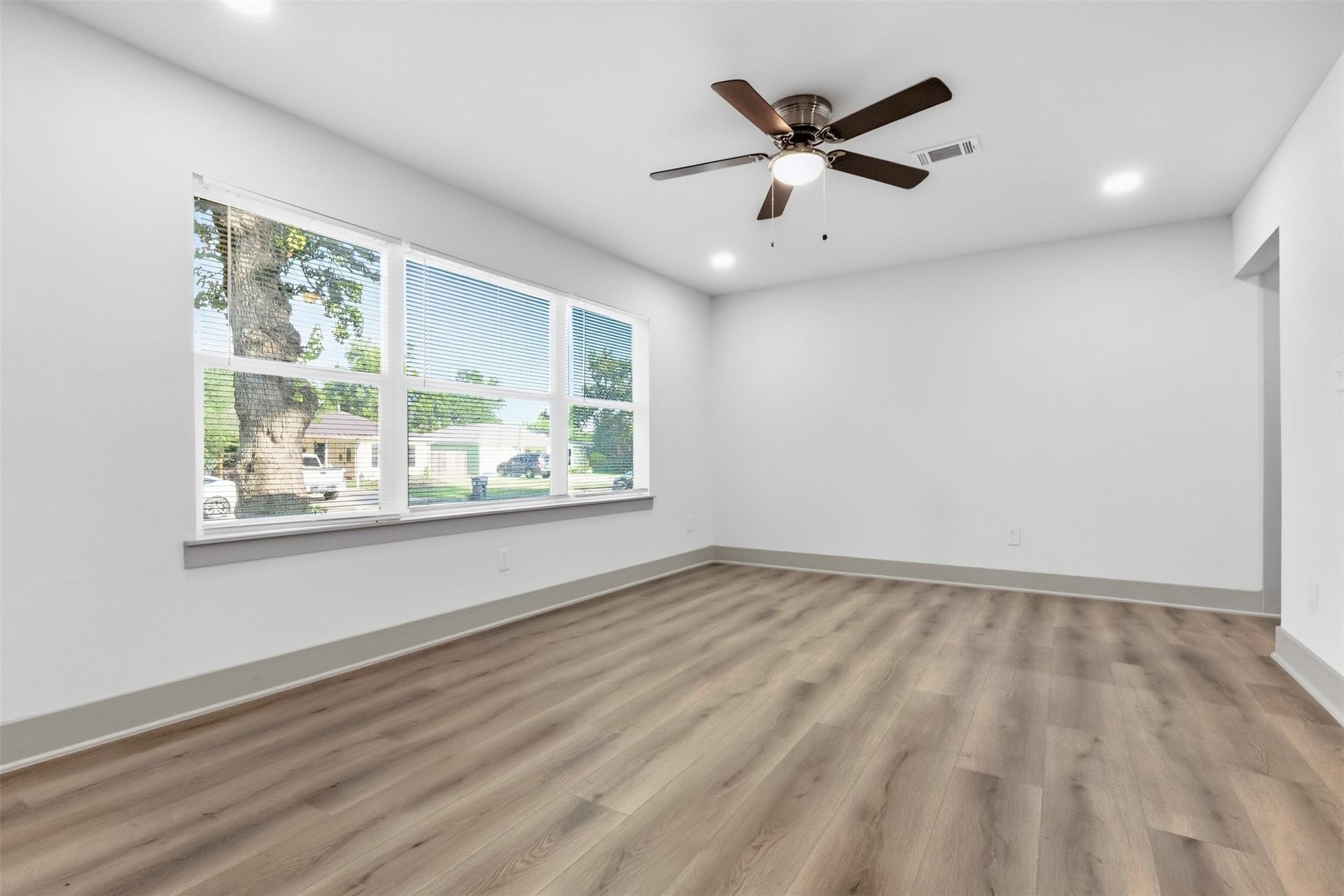 1308 Pecan Drive, Pasadena, TX 77502 1308 Pecan Drive, Pasadena, TX 77502