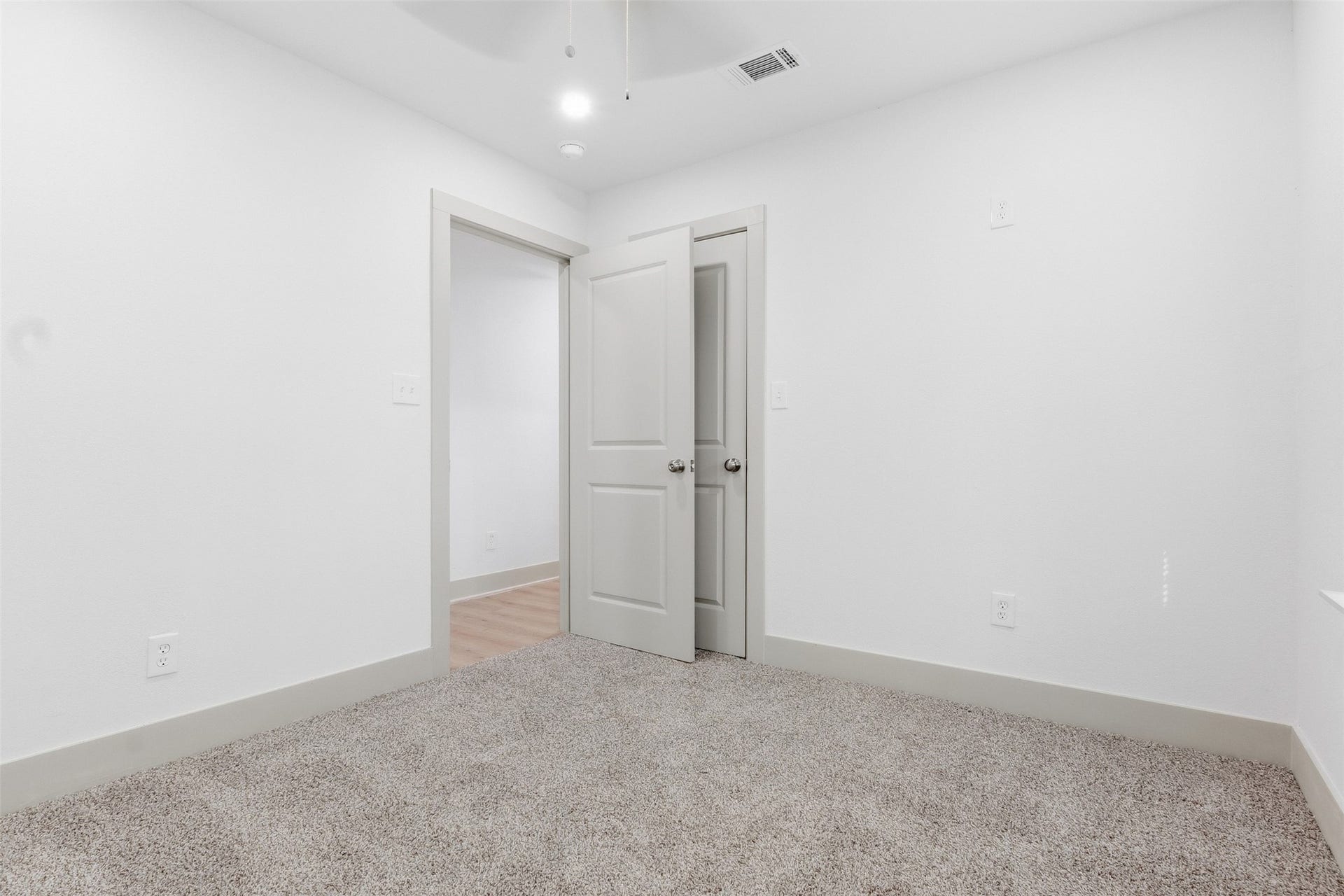 1308 Pecan Drive, Pasadena, TX 77502 1308 Pecan Drive, Pasadena, TX 77502