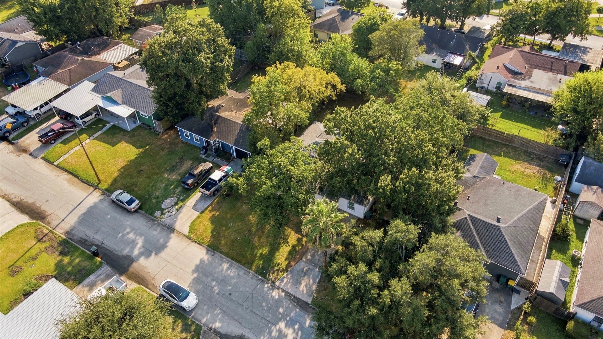 1308 Pecan Drive, Pasadena, TX 77502 1308 Pecan Drive, Pasadena, TX 77502