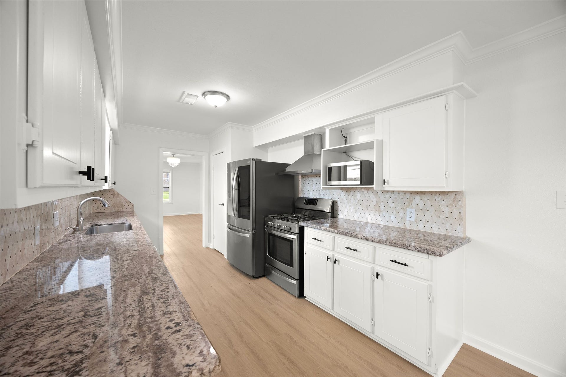 2836 Lockett Street, Houston, TX 77021 2836 Lockett Street, Houston, TX 77021