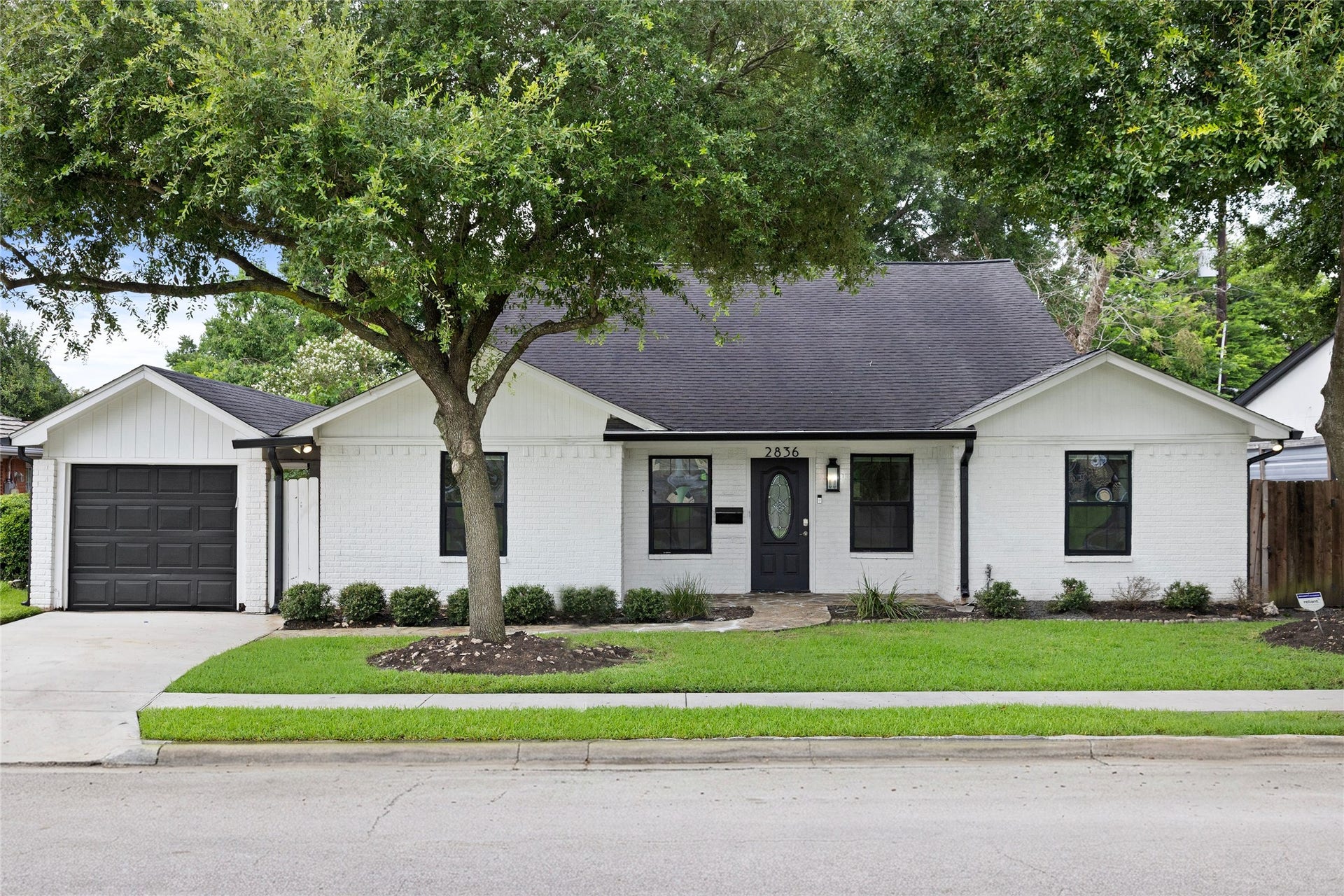 2836 Lockett Street, Houston, TX 77021 2836 Lockett Street, Houston, TX 77021