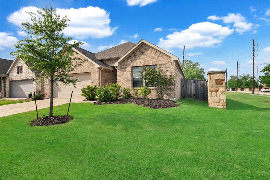 Property photo for 19242 Red Cascade Court, Tomball, TX