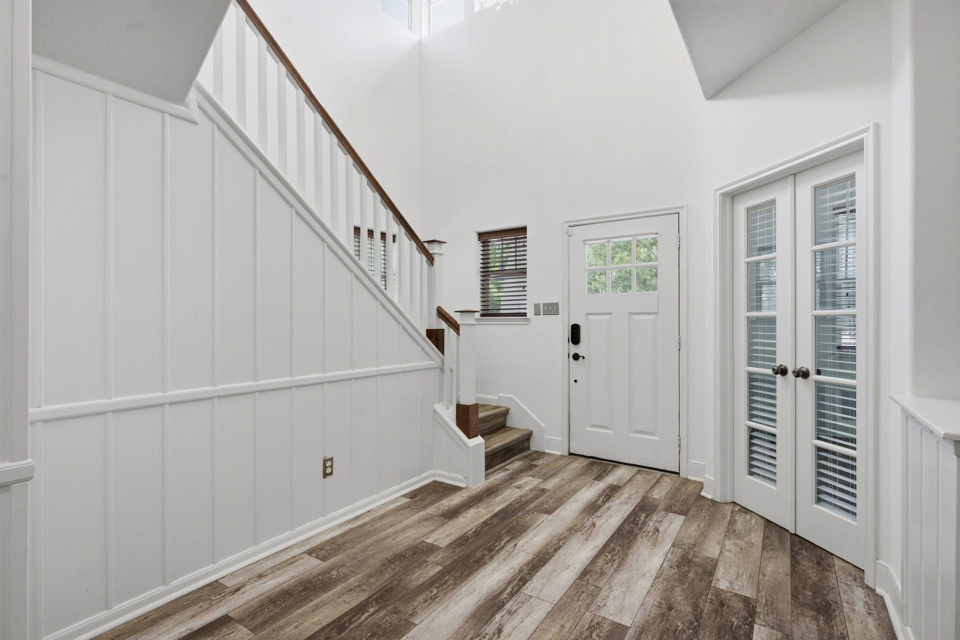 18 Cloud Bank Place, The Woodlands, TX 77382 18 Cloud Bank Place, The Woodlands, TX 77382