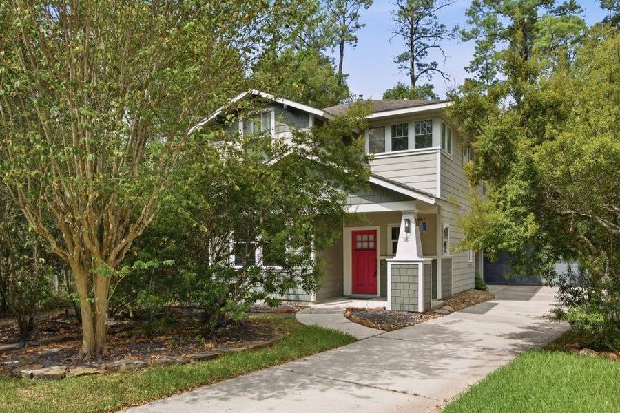 Property photo for 18 Cloud Bank Place, The Woodlands, TX