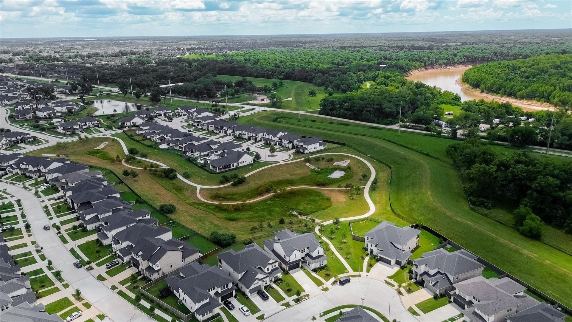 4906 Tanyard Manor Drive, Sugar Land, TX 77479 4906 Tanyard Manor Drive, Sugar Land, TX 77479