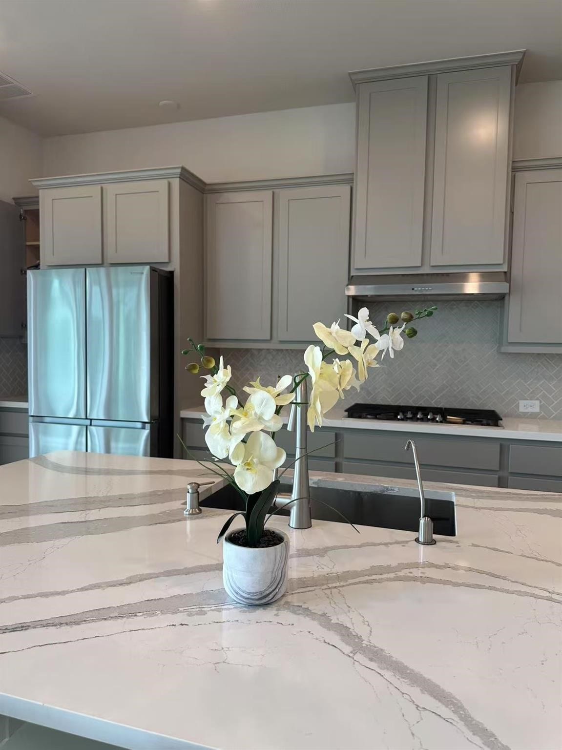 4906 Tanyard Manor Drive, Sugar Land, TX 77479 4906 Tanyard Manor Drive, Sugar Land, TX 77479