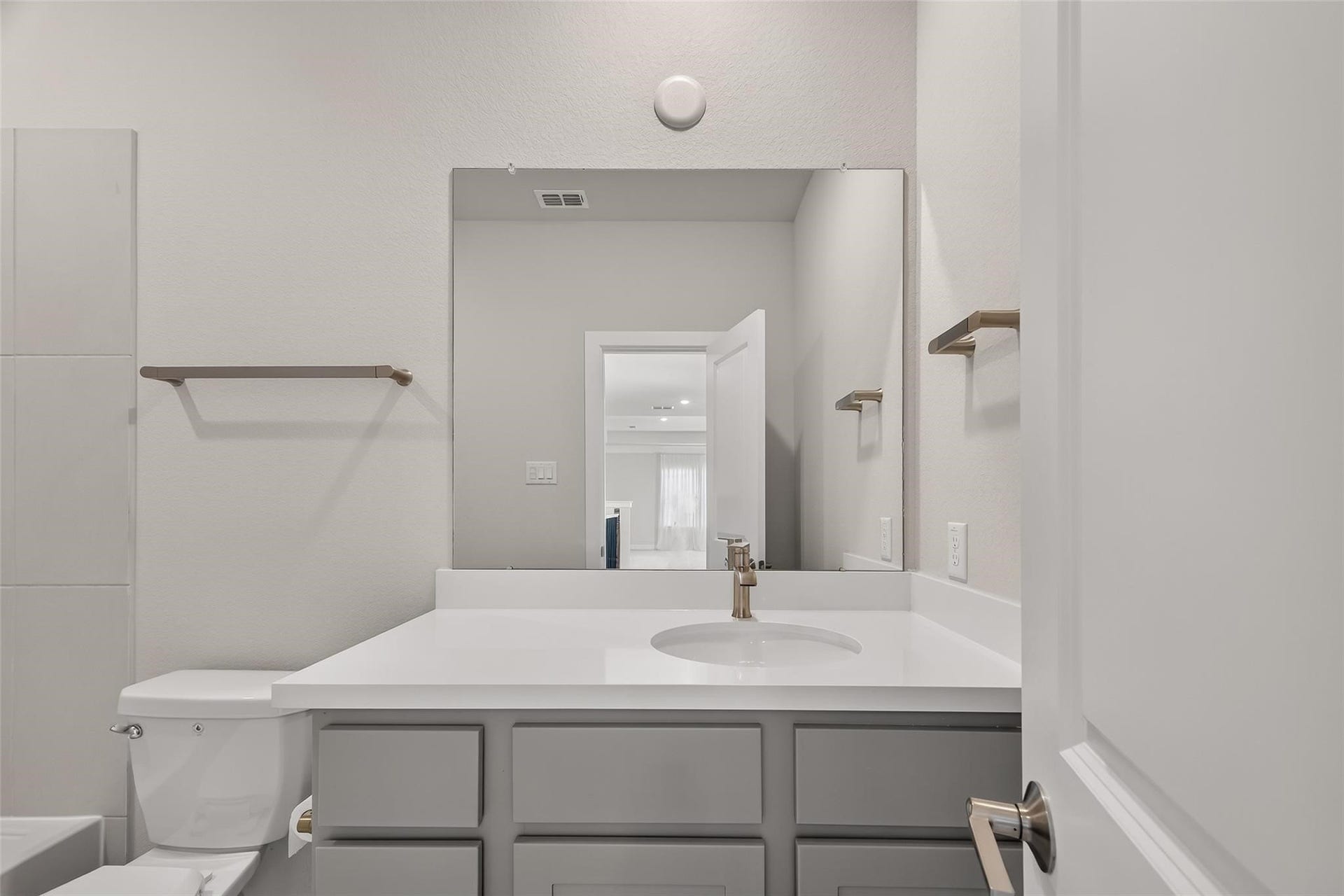 4906 Tanyard Manor Drive, Sugar Land, TX 77479 4906 Tanyard Manor Drive, Sugar Land, TX 77479