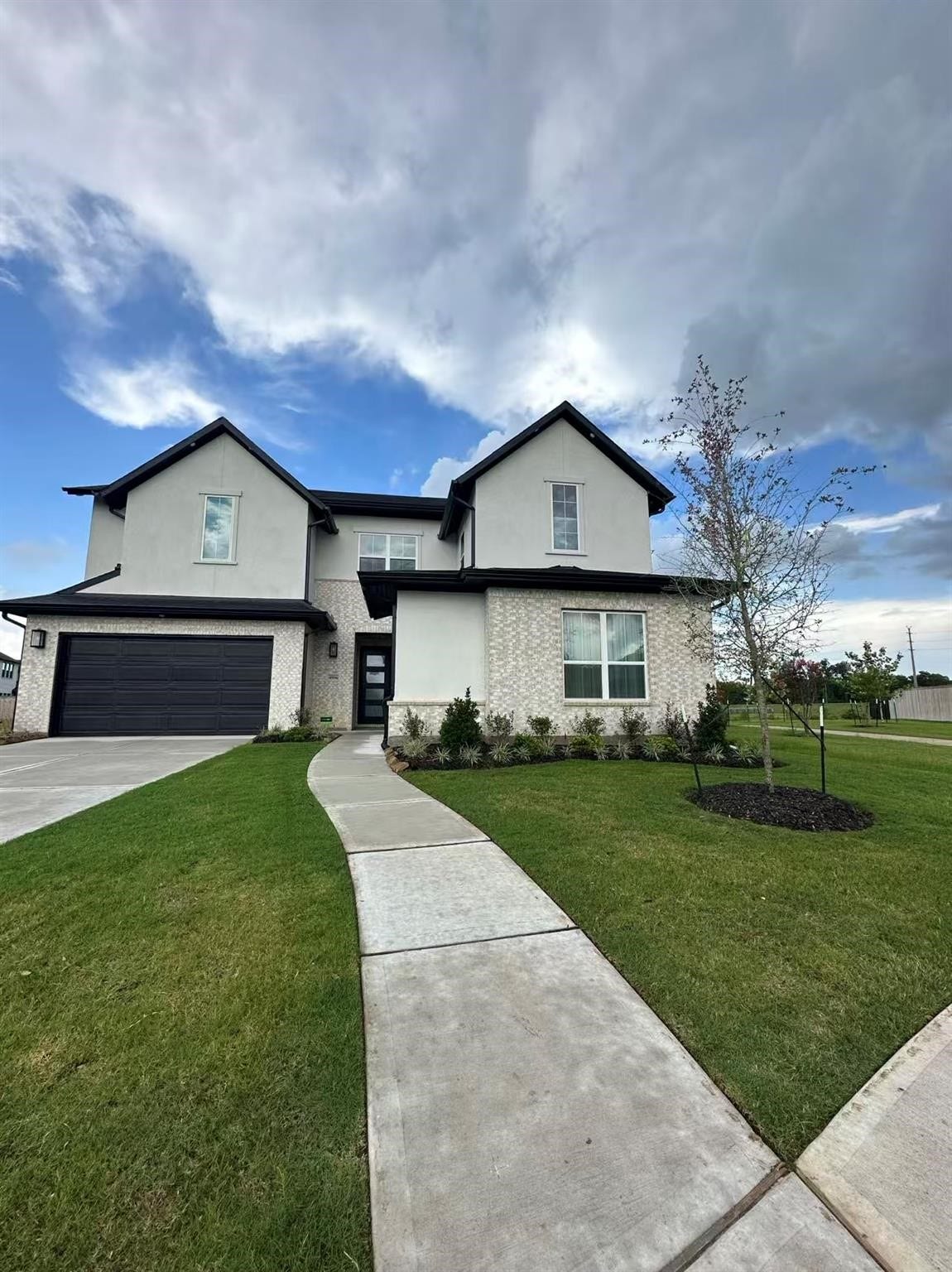 4906 Tanyard Manor Drive, Sugar Land, TX 77479 4906 Tanyard Manor Drive, Sugar Land, TX 77479