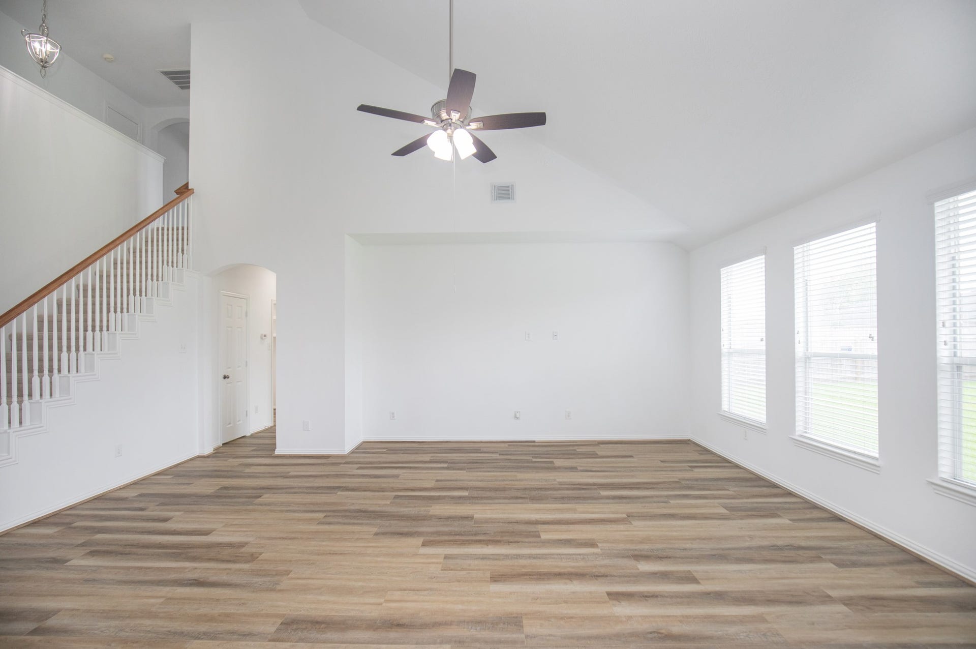 810 Aqua Vista, Richmond, TX 77469 810 Aqua Vista, Richmond, TX 77469