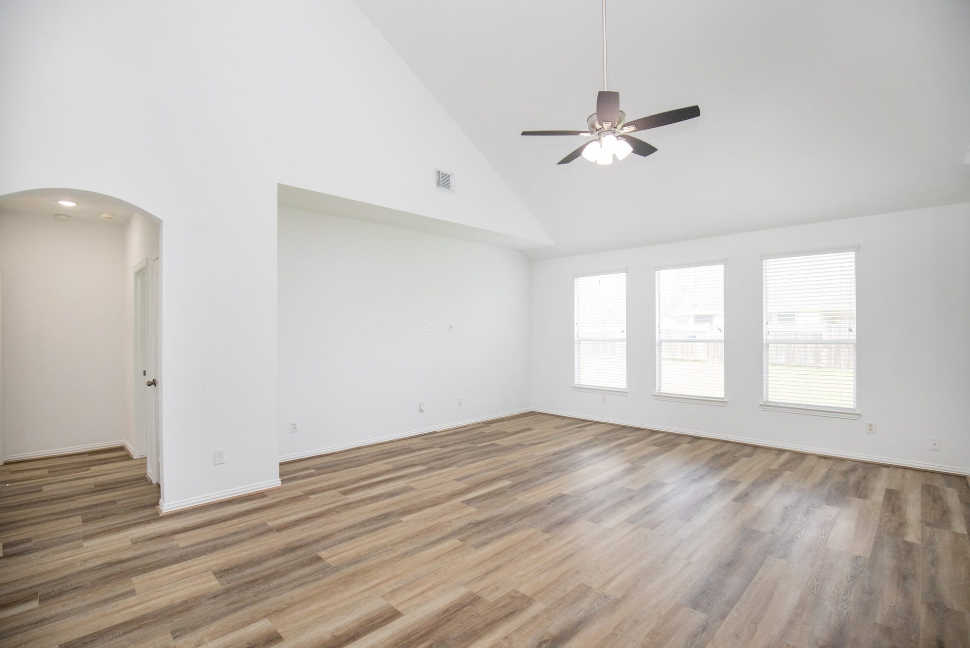 810 Aqua Vista, Richmond, TX 77469 810 Aqua Vista, Richmond, TX 77469
