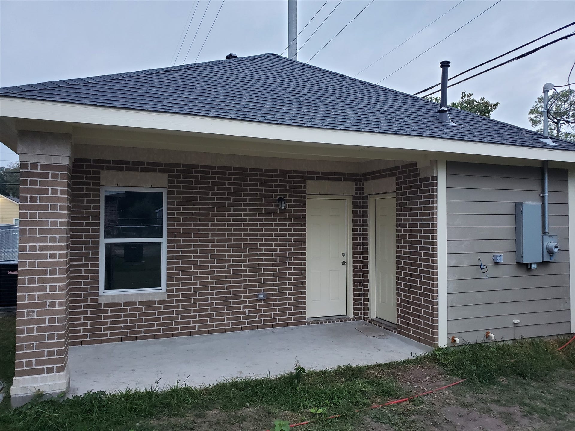 701 Twin Oaks Street, #A, Houston, TX 77076 Rear Patio