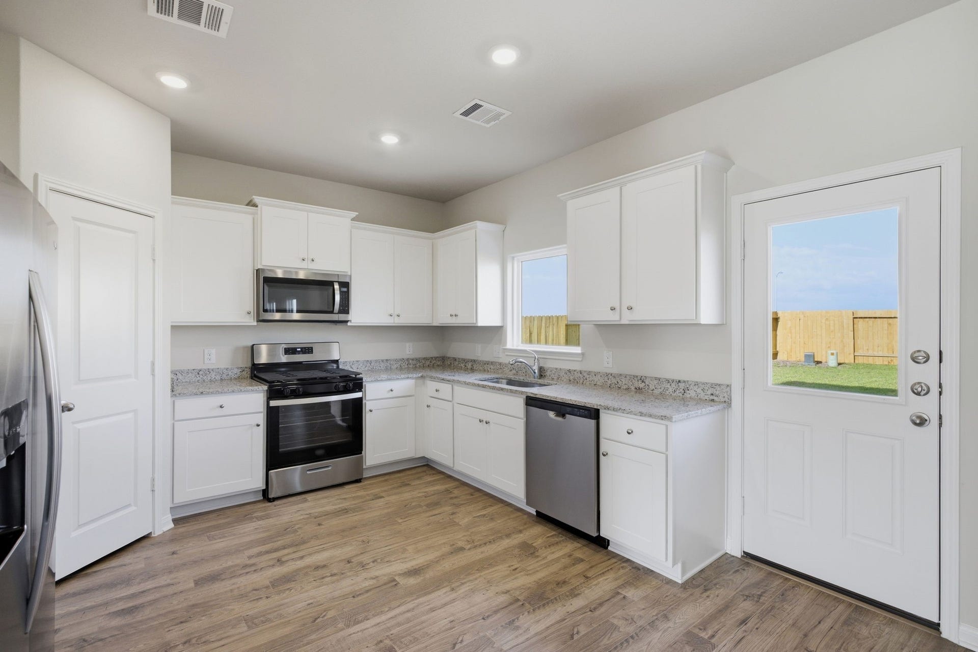1604 Jean Meadow Drive, Rosenberg, TX 77471 1604 Jean Meadow Drive, Rosenberg, TX 77471