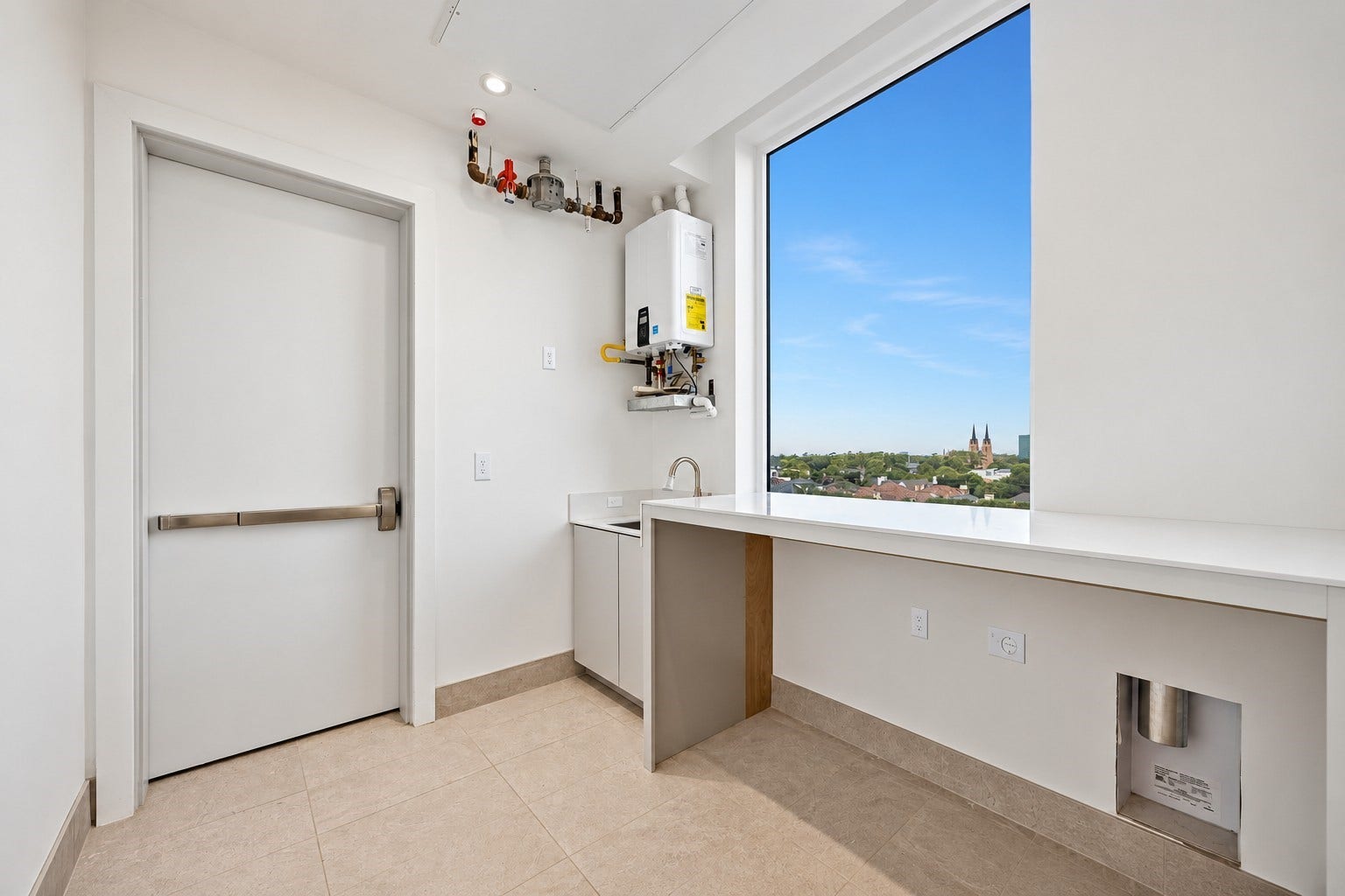 5010 Longmont Drive, #PH-6, Houston, TX 77056 Laundry Room