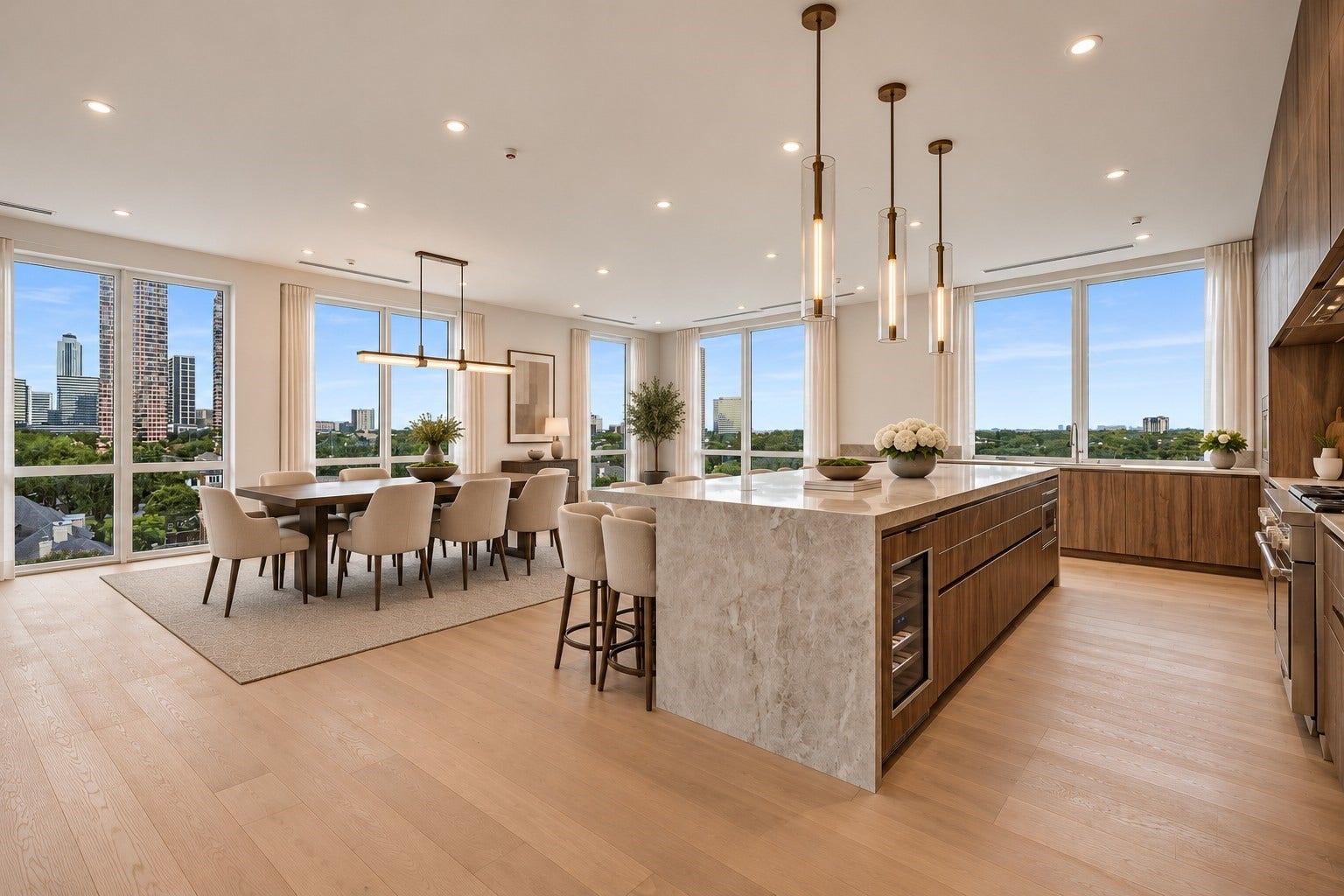 5010 Longmont Drive, #PH-6, Houston, TX 77056 Kitchen & Dining Room