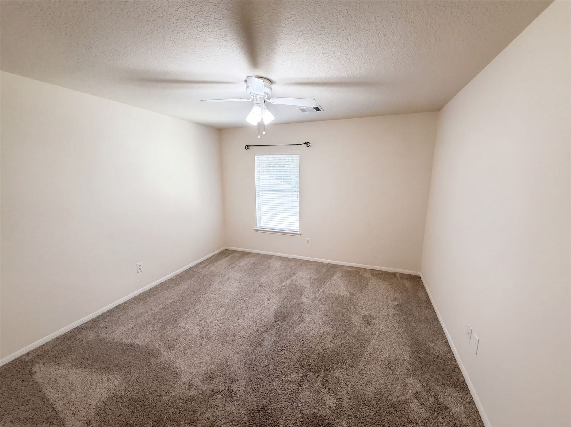 19401 Atasca Oaks Drive, Humble, TX 77346 19401 Atasca Oaks Drive, Humble, TX 77346