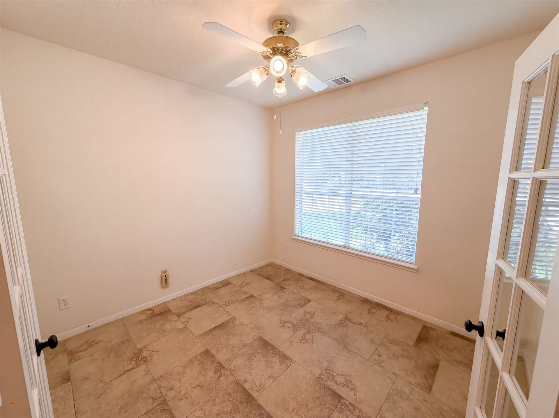 19401 Atasca Oaks Drive, Humble, TX 77346 19401 Atasca Oaks Drive, Humble, TX 77346