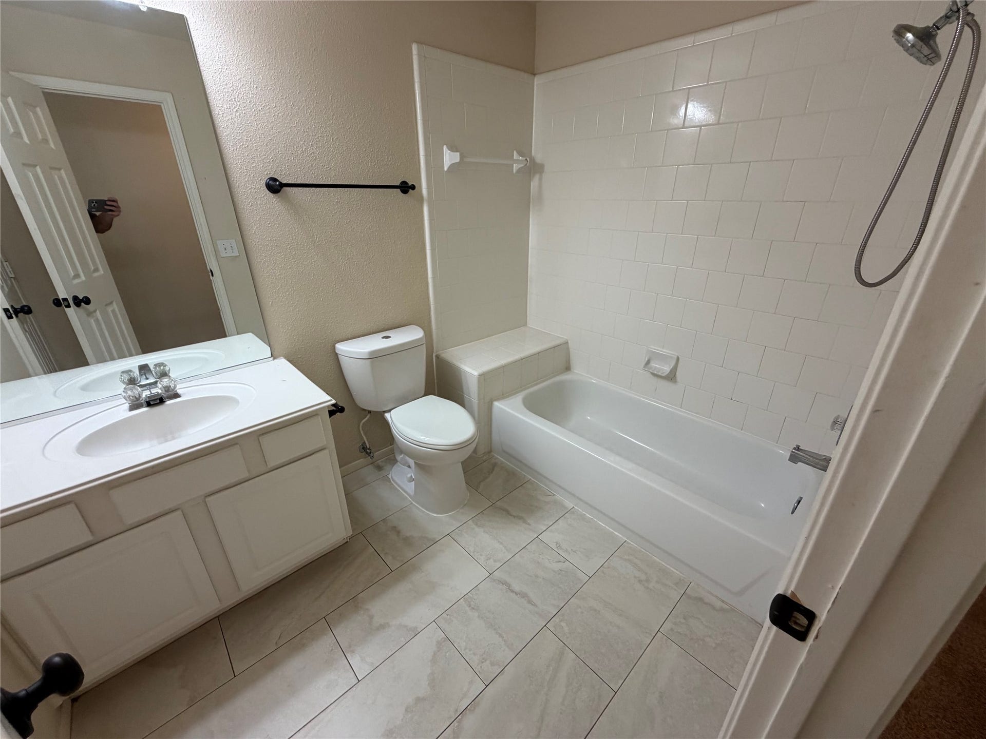 19401 Atasca Oaks Drive, Humble, TX 77346 19401 Atasca Oaks Drive, Humble, TX 77346
