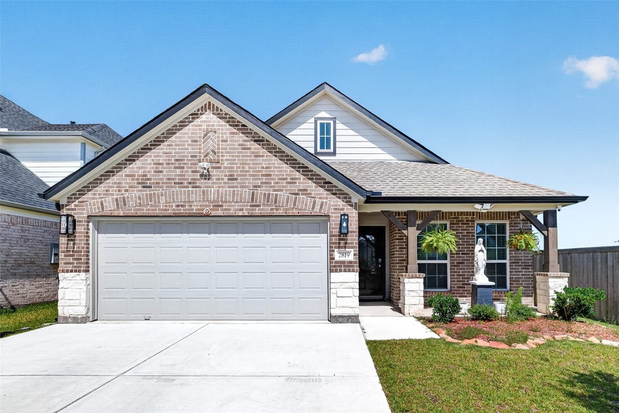 Property photo for 2819 Solitude Pine Lane, Katy, TX