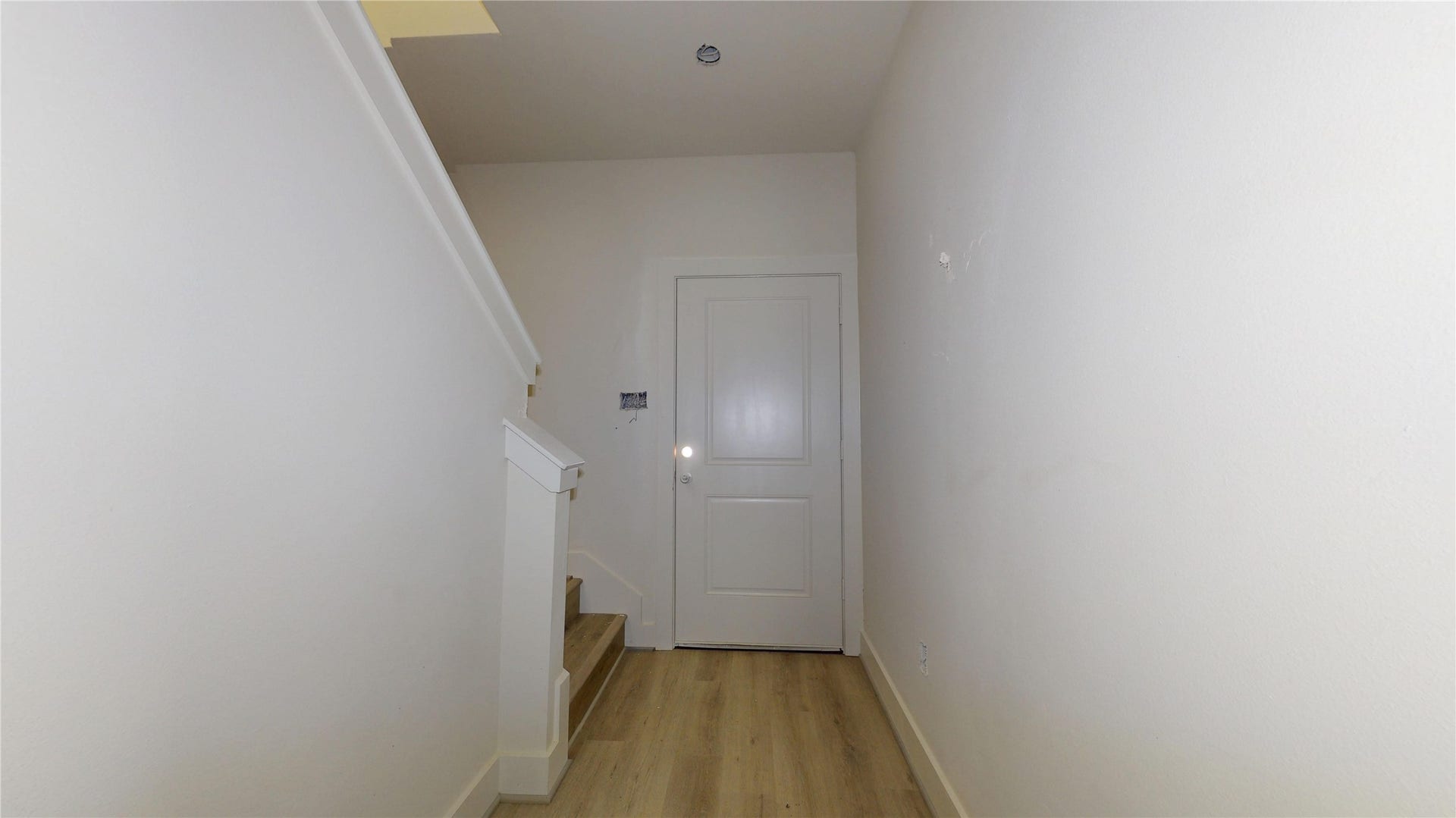 2039 Oak Forest Drive, Houston, TX 77018 2039 Oak Forest Drive, Houston, TX 77018