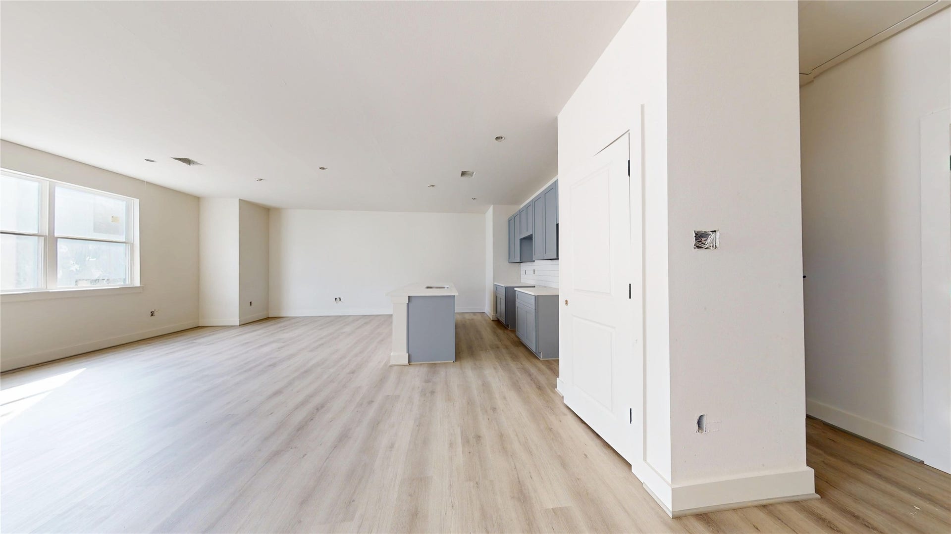 2039 Oak Forest Drive, Houston, TX 77018 2039 Oak Forest Drive, Houston, TX 77018