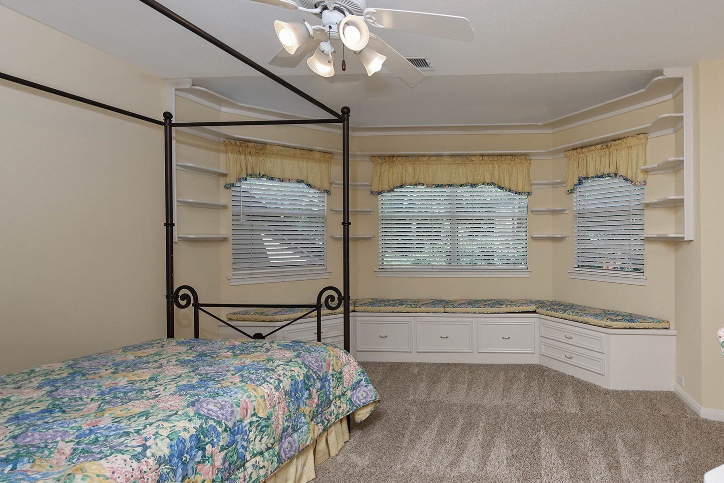 2504 Wild Wind Place, The Woodlands, TX 77380 2504 Wild Wind Place, The Woodlands, TX 77380