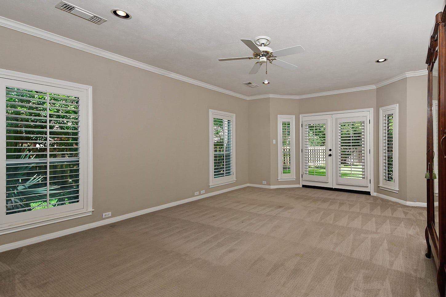 2504 Wild Wind Place, The Woodlands, TX 77380 2504 Wild Wind Place, The Woodlands, TX 77380