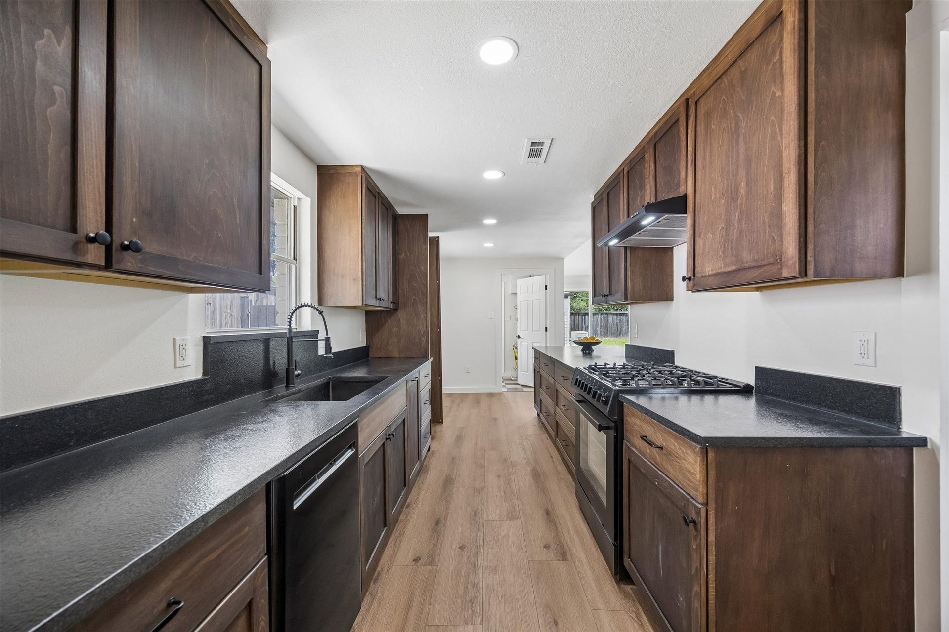10618 Wickersham Lane, Houston, TX 77042 10618 Wickersham Lane, Houston, TX 77042