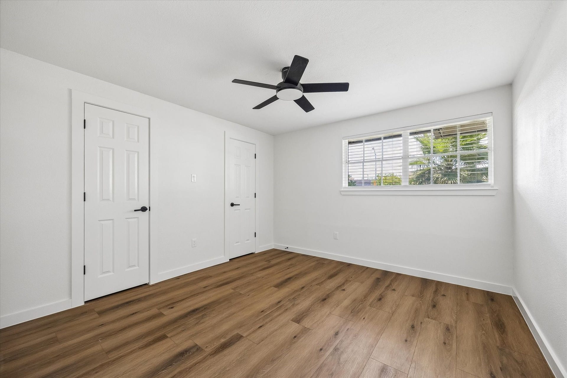 10618 Wickersham Lane, Houston, TX 77042 Secondary bedroom 3