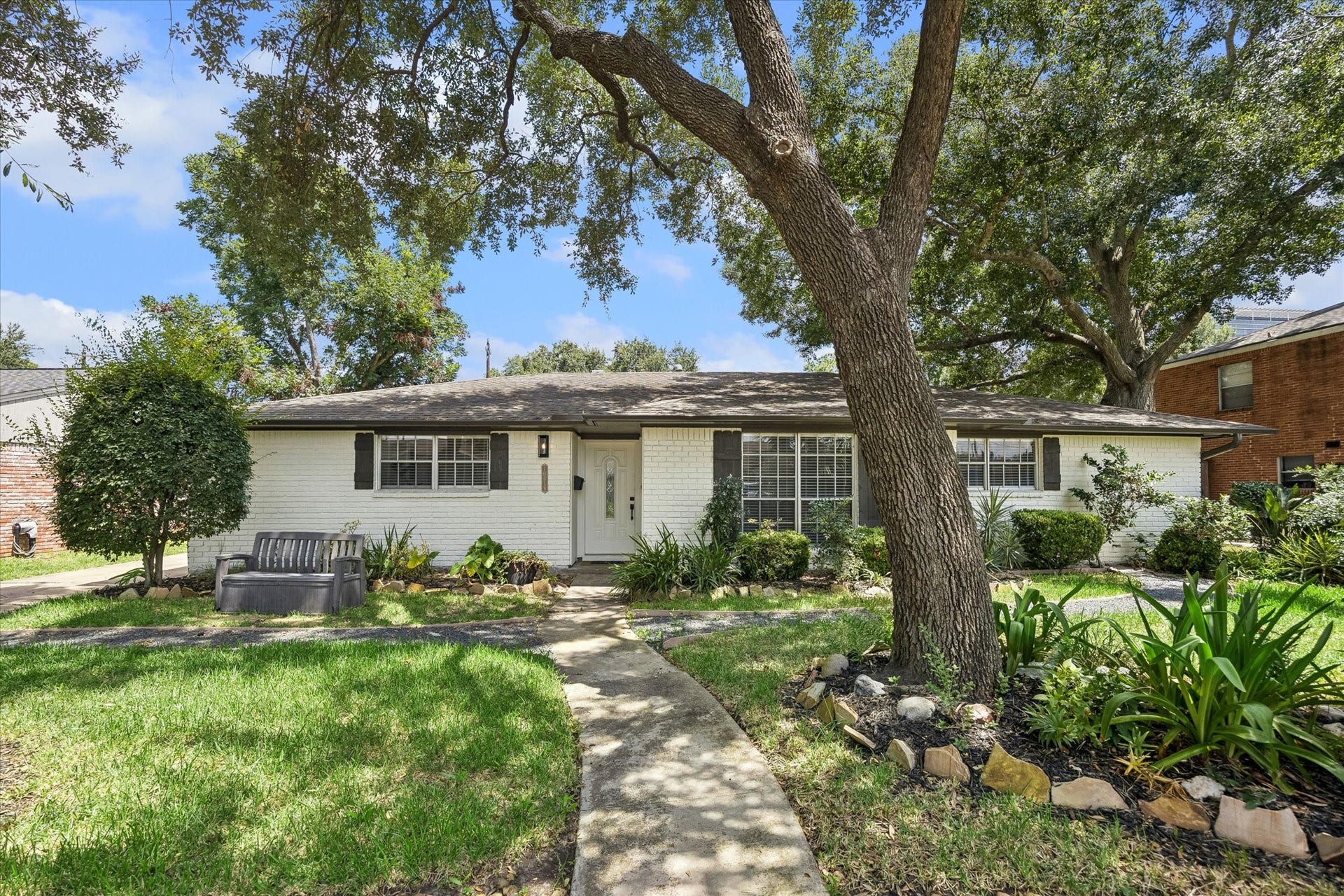 10618 Wickersham Lane, Houston, TX 77042 10618 Wickersham Lane, Houston, TX 77042
