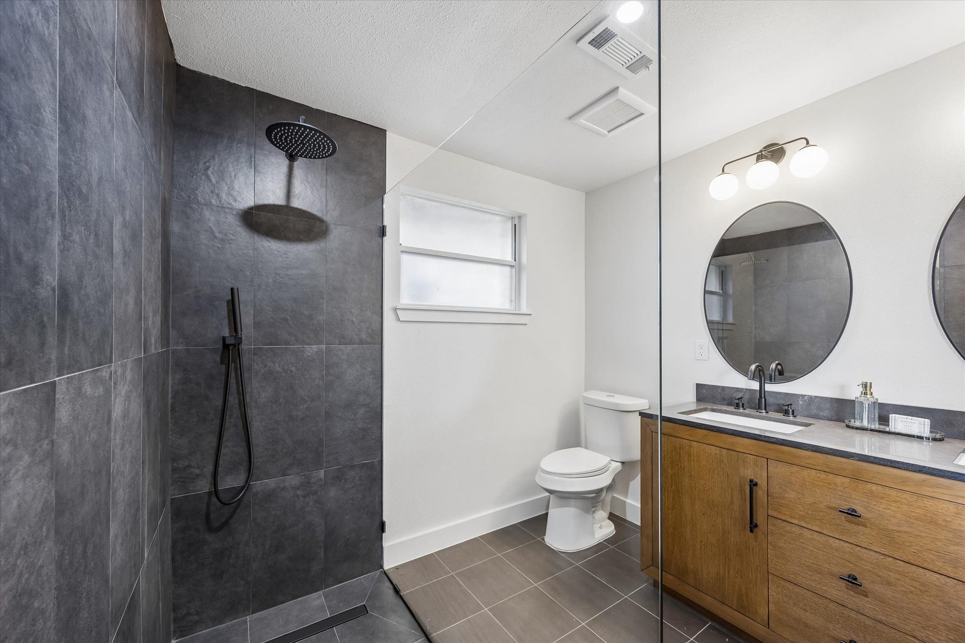 10618 Wickersham Lane, Houston, TX 77042 10618 Wickersham Lane, Houston, TX 77042