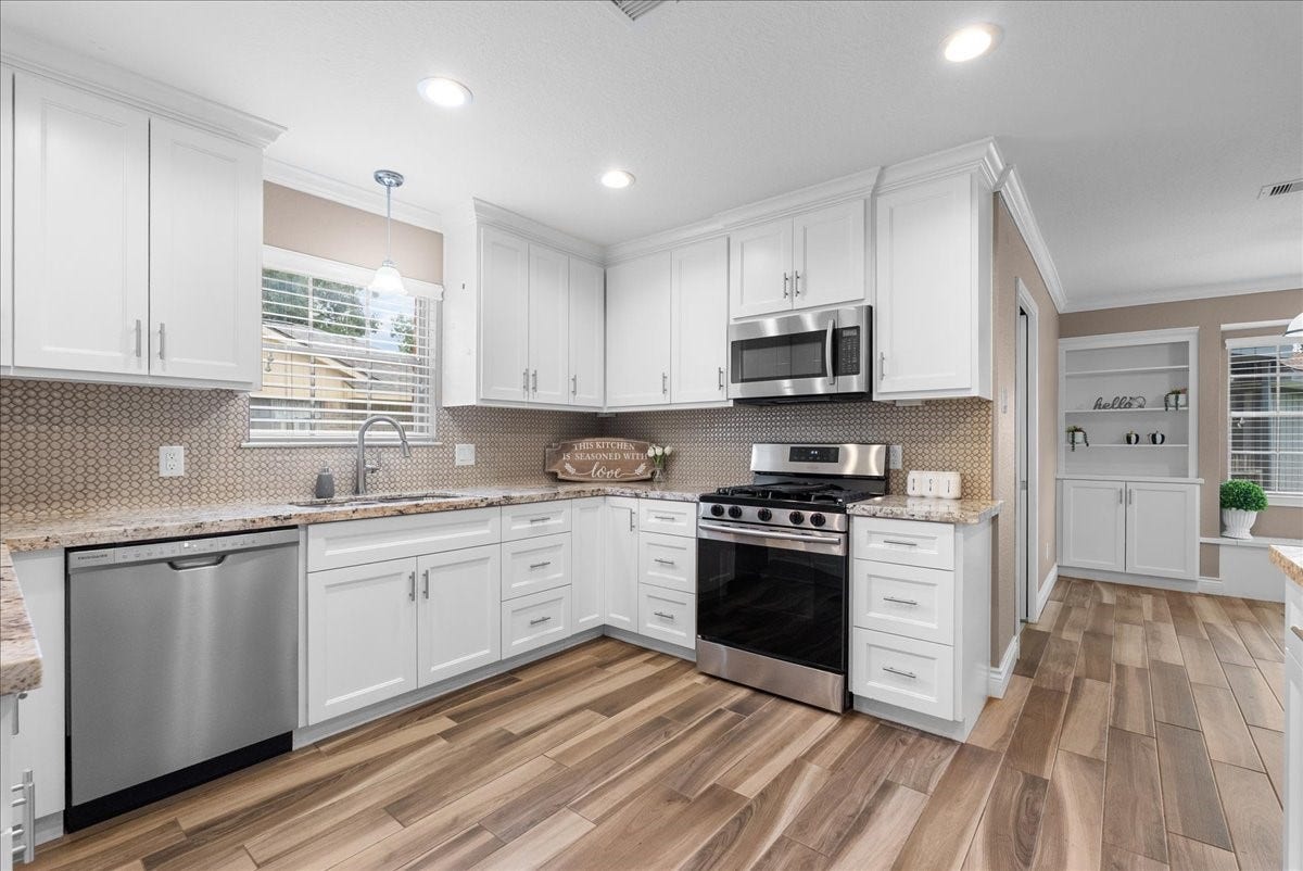 2904 Frostwood Circle, Dickinson, TX 77539 2904 Frostwood Circle, Dickinson, TX 77539