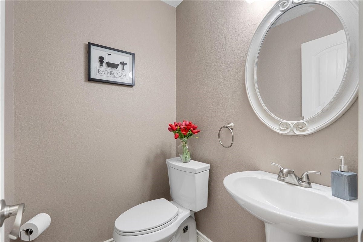 2904 Frostwood Circle, Dickinson, TX 77539 2904 Frostwood Circle, Dickinson, TX 77539