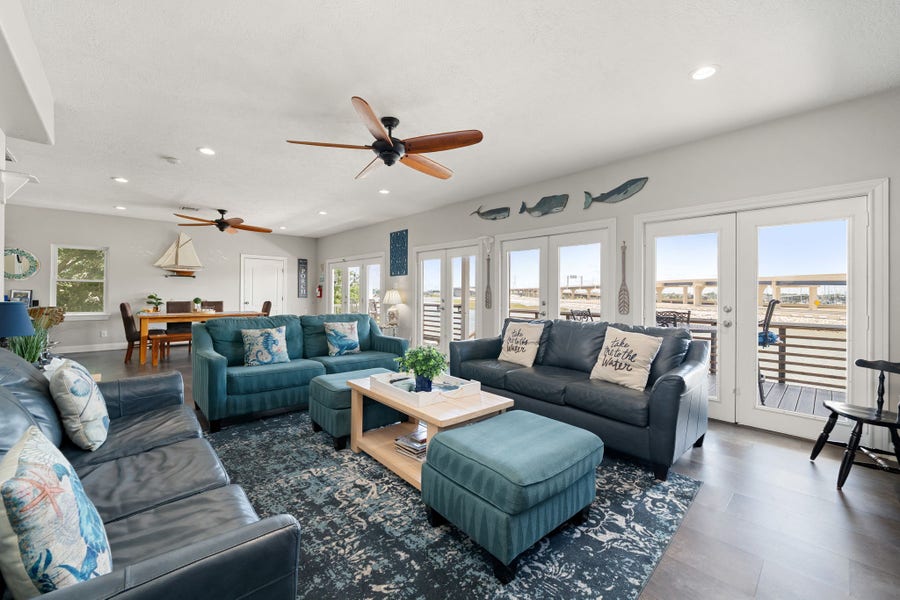 Property photo for 814 Hall Avenue, Seabrook, TX