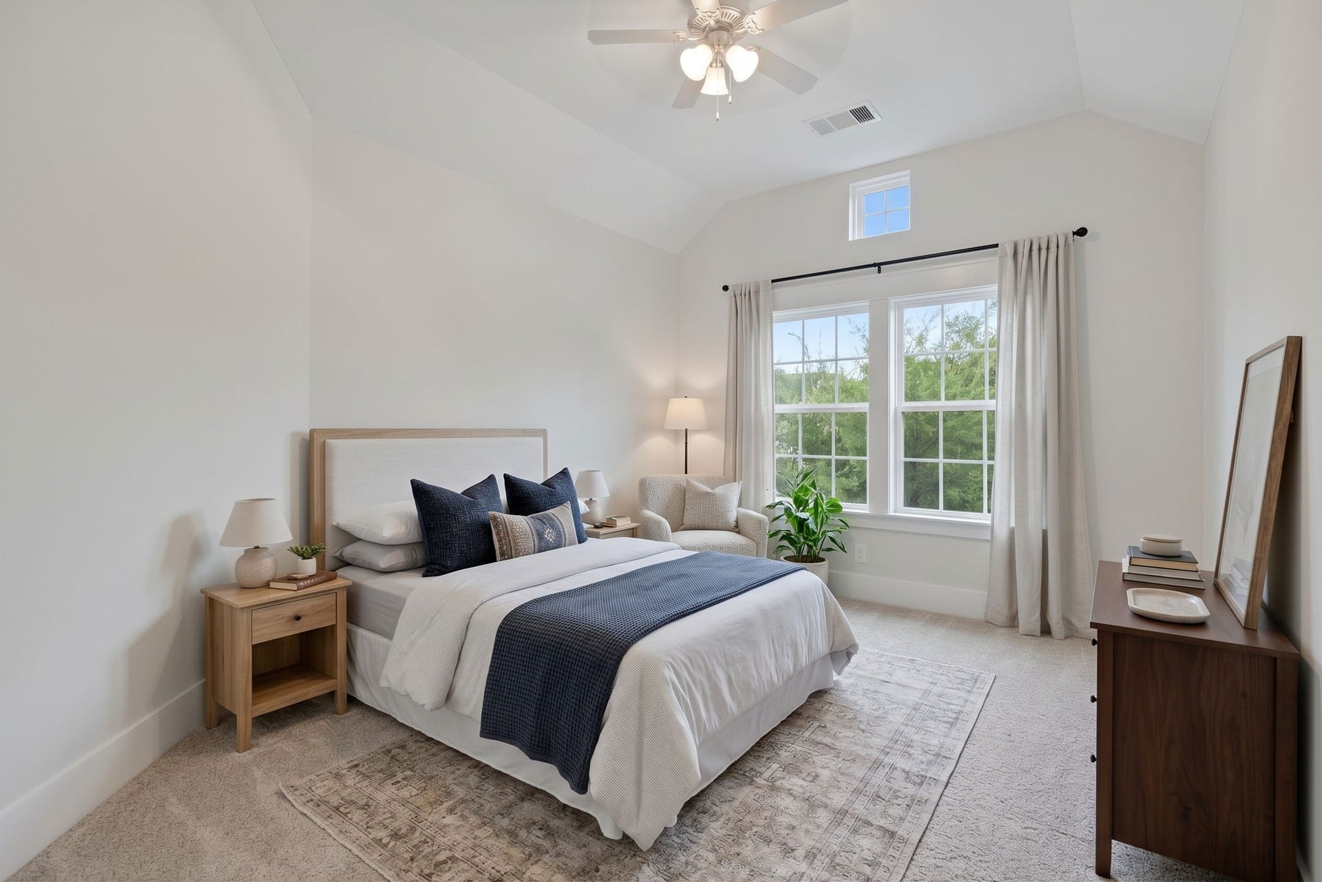 8558 Ridgepoint Drive, Houston, TX 77055 A comfortable bedroom with room for everyday living.