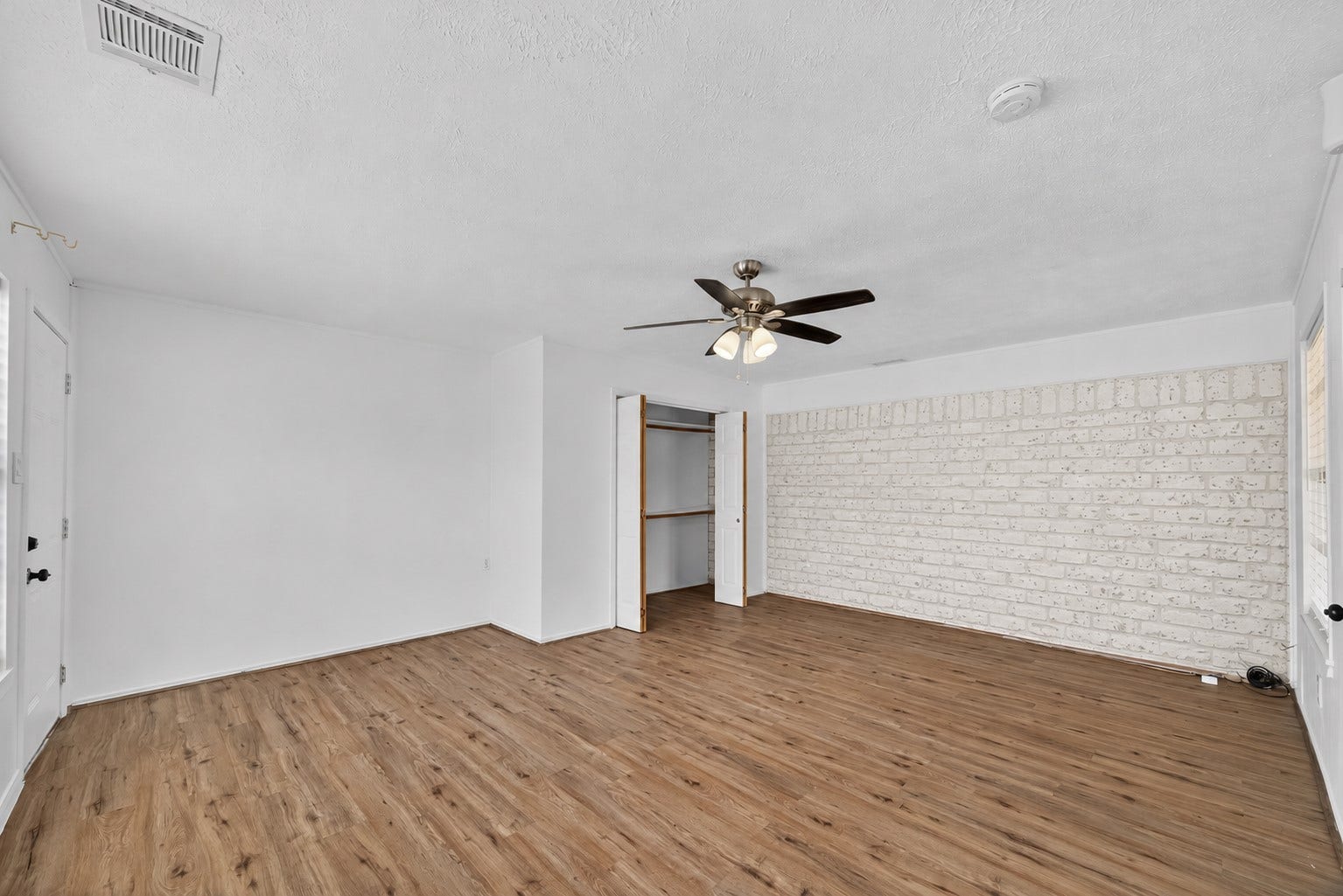 9858 Sageaspen Lane, Houston, TX 77089