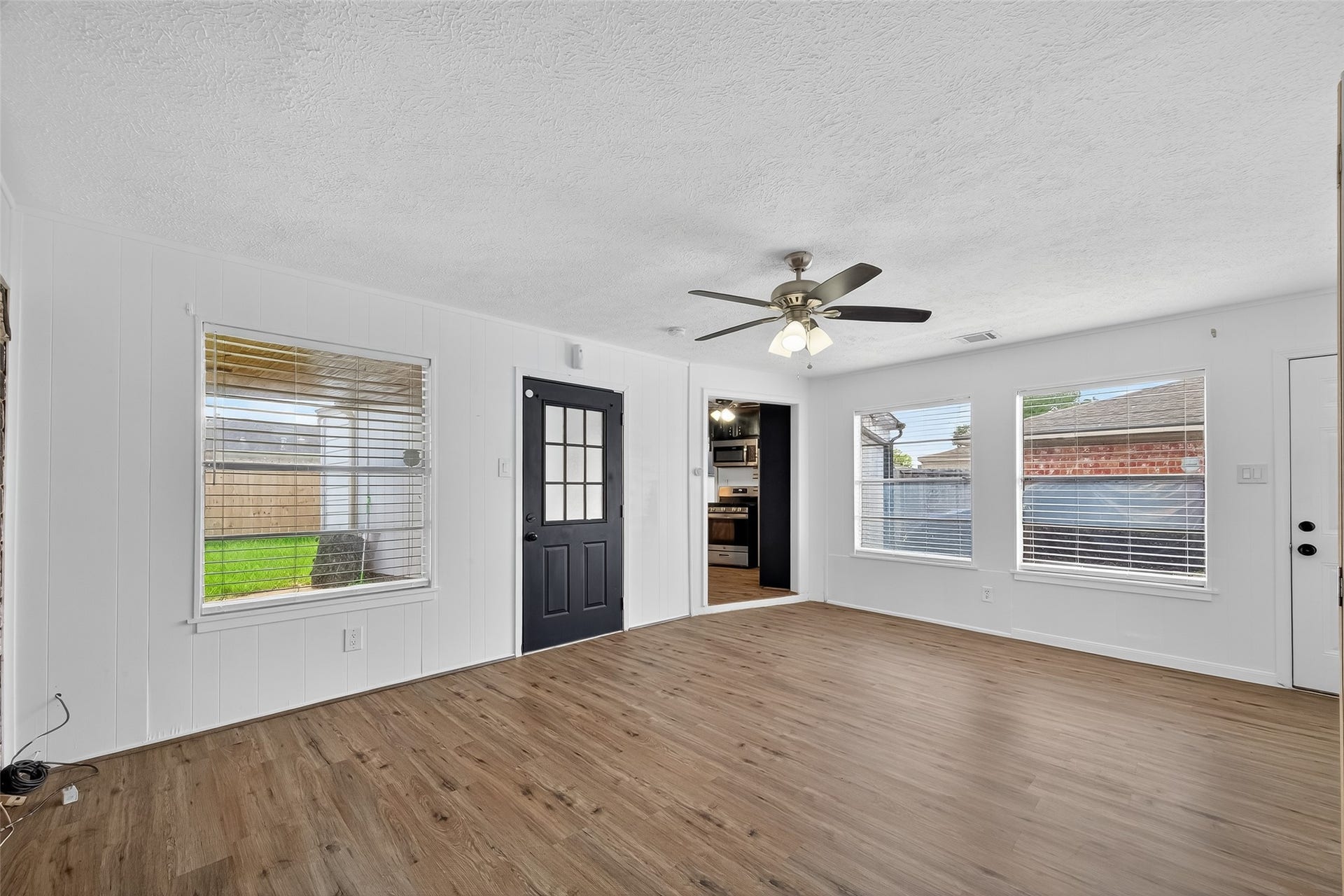 9858 Sageaspen Lane, Houston, TX 77089