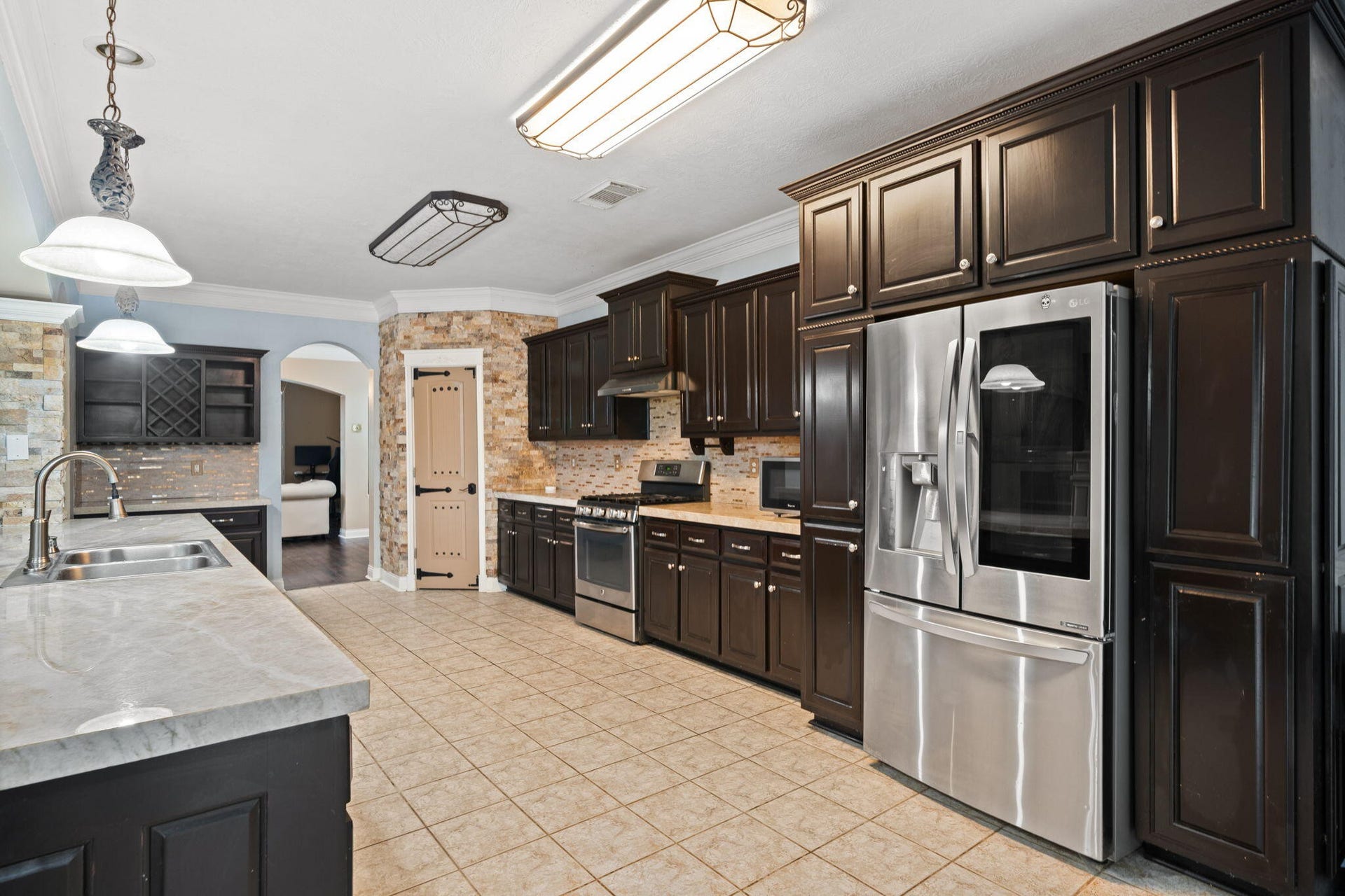 16438 Beewood Glen Drive, Sugar Land, TX 77498