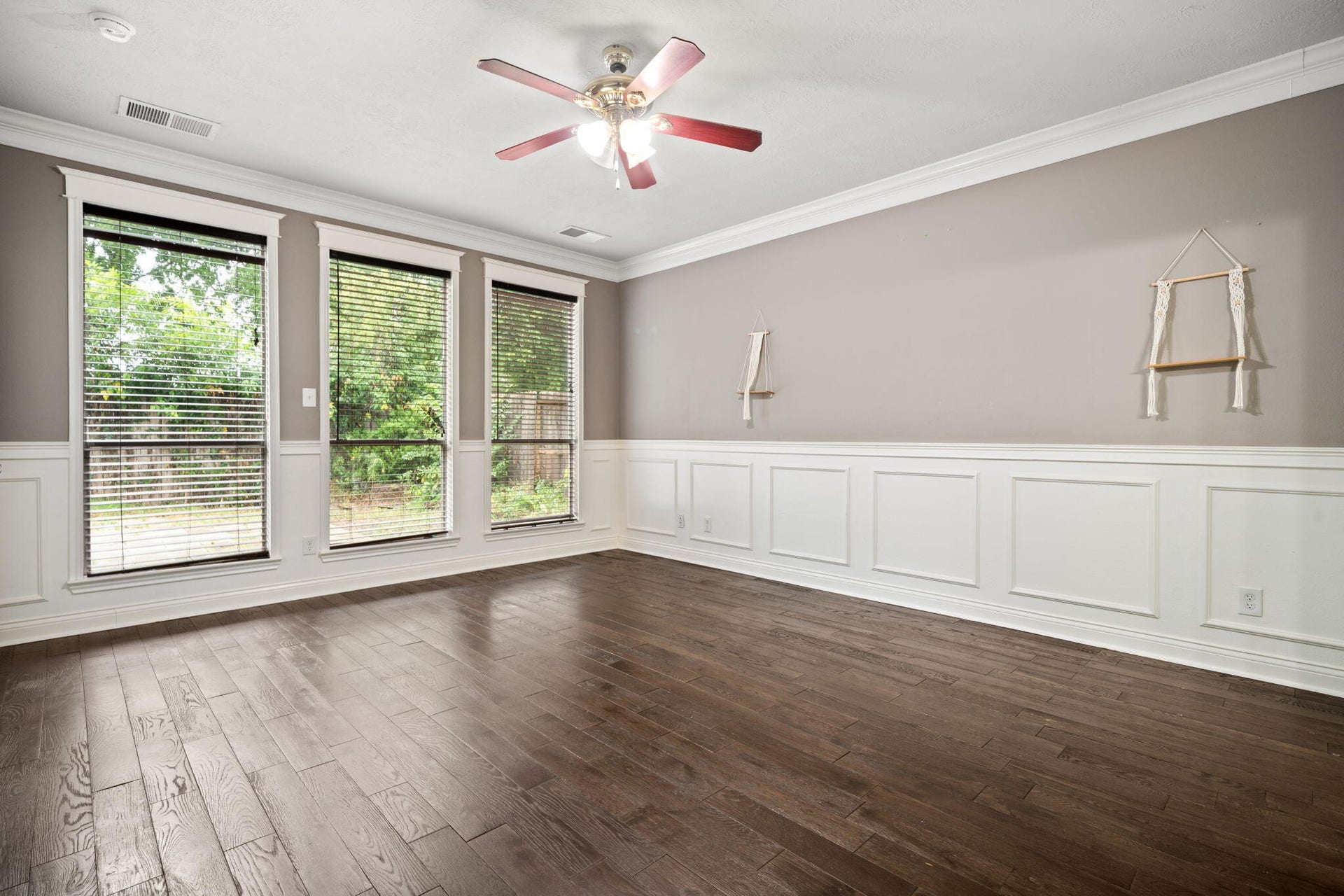 16438 Beewood Glen Drive, Sugar Land, TX 77498