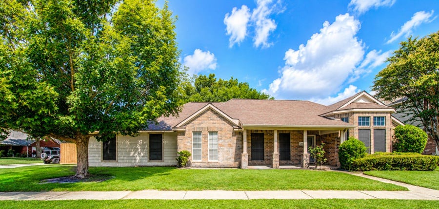 Property photo for 12203 Heritage Grove Drive, Houston, TX