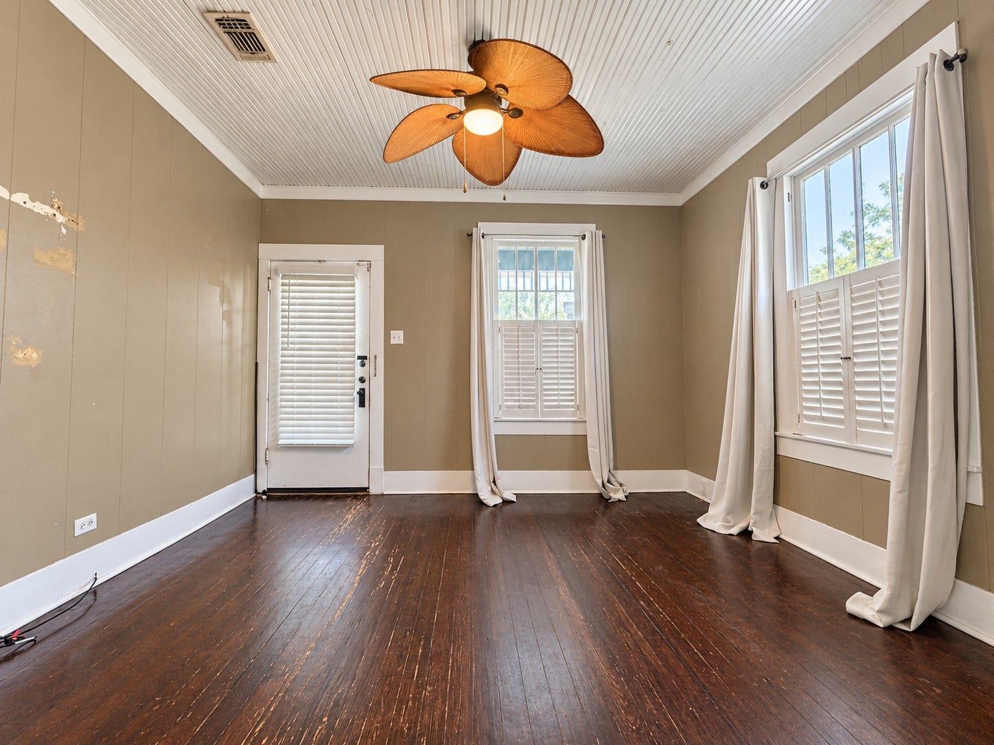 4417 Avenue O 1/2, Galveston, TX 77550 Living Room