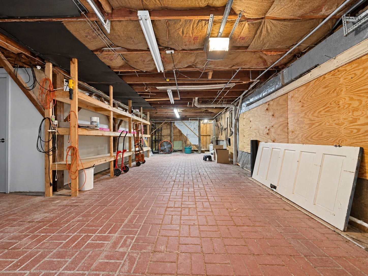 4417 Avenue O 1/2, Galveston, TX 77550 Garage