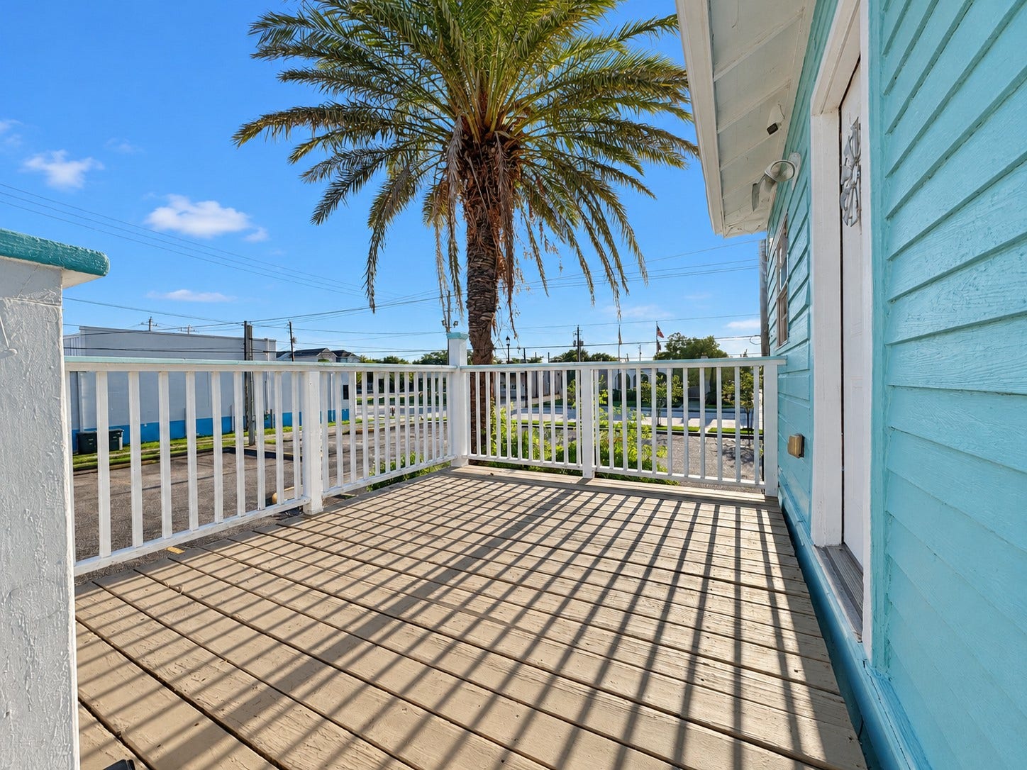 4417 Avenue O 1/2, Galveston, TX 77550 Rear Deck
