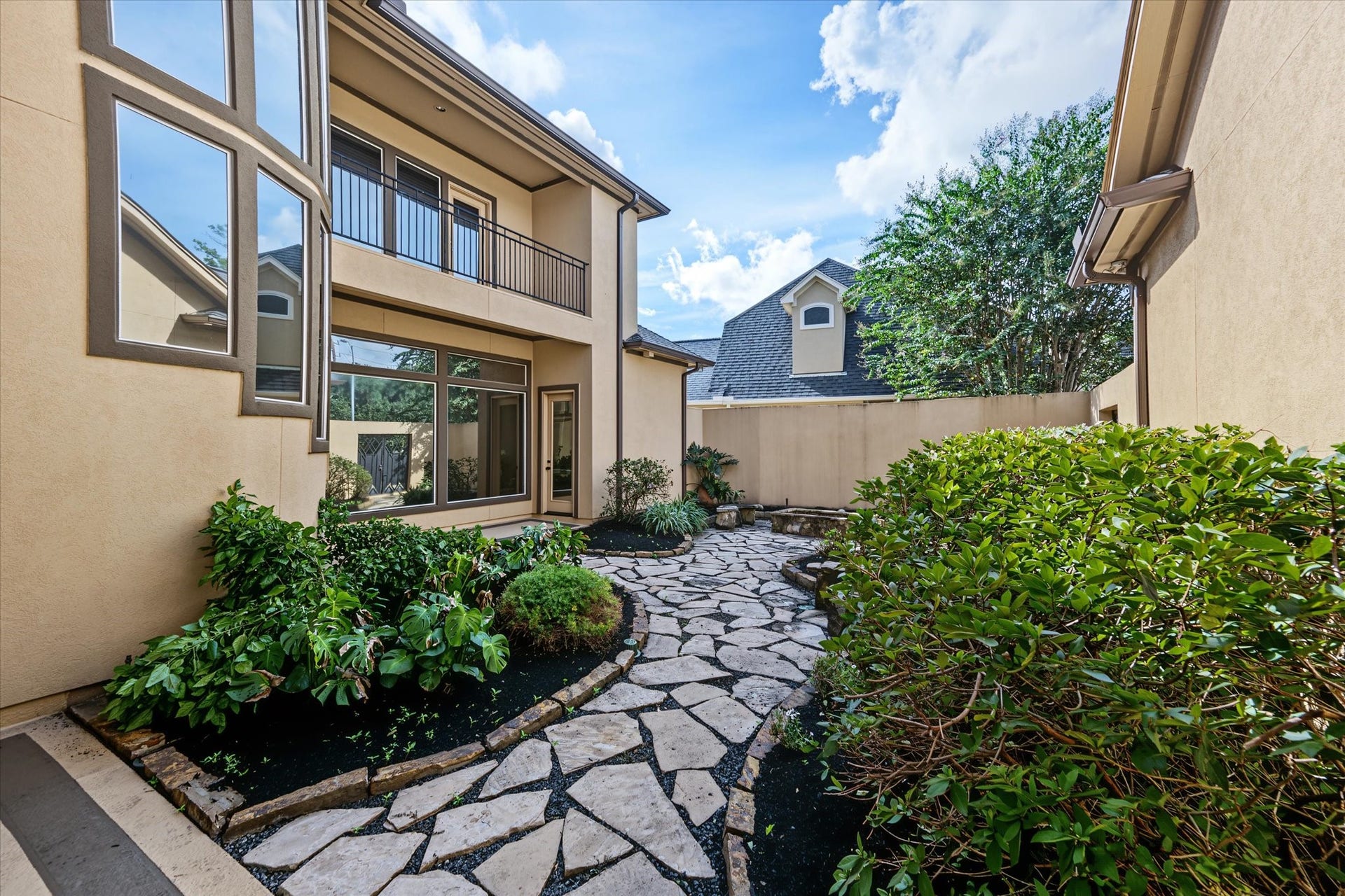 15818 Conners Ace Drive, Spring, TX 77379