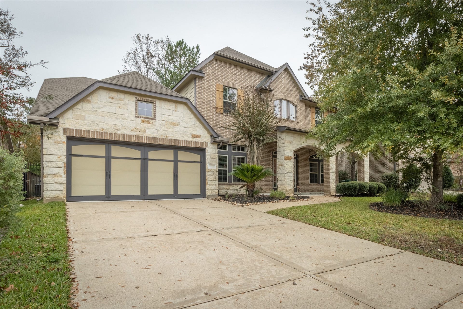 70 S Almondell Circle, The Woodlands, TX 77354 70 S Almondell Circle, The Woodlands, TX 77354