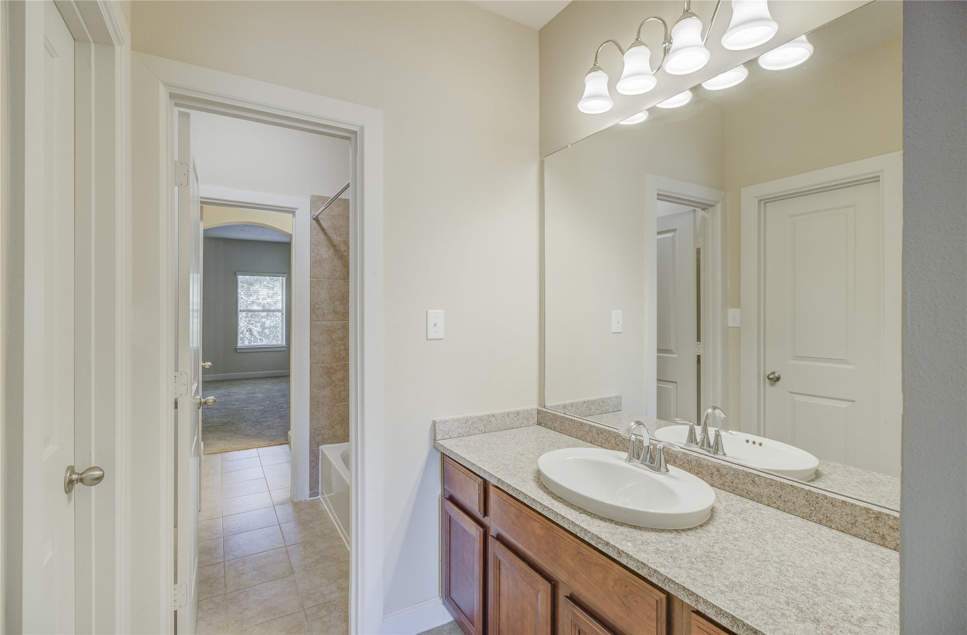 70 S Almondell Circle, The Woodlands, TX 77354 70 S Almondell Circle, The Woodlands, TX 77354