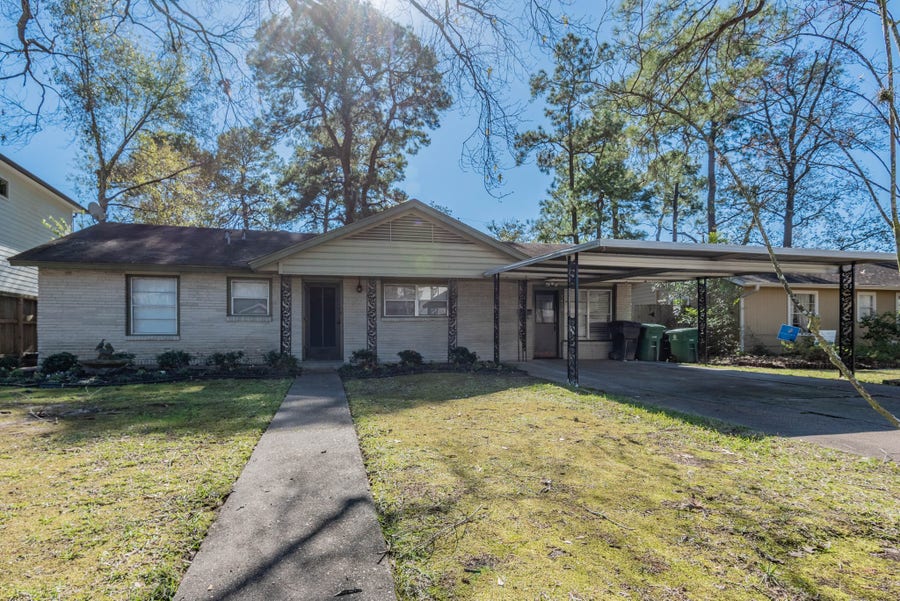 Property photo for 1439 Richelieu Lane, Houston, TX