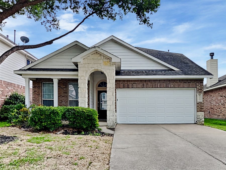 Property photo for 15742 Flagstone Walk Way, Houston, TX
