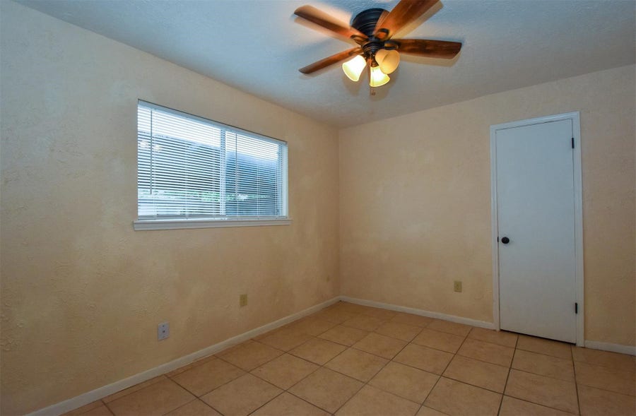 Property photo for 1524 Beaumont Road, Baytown, TX