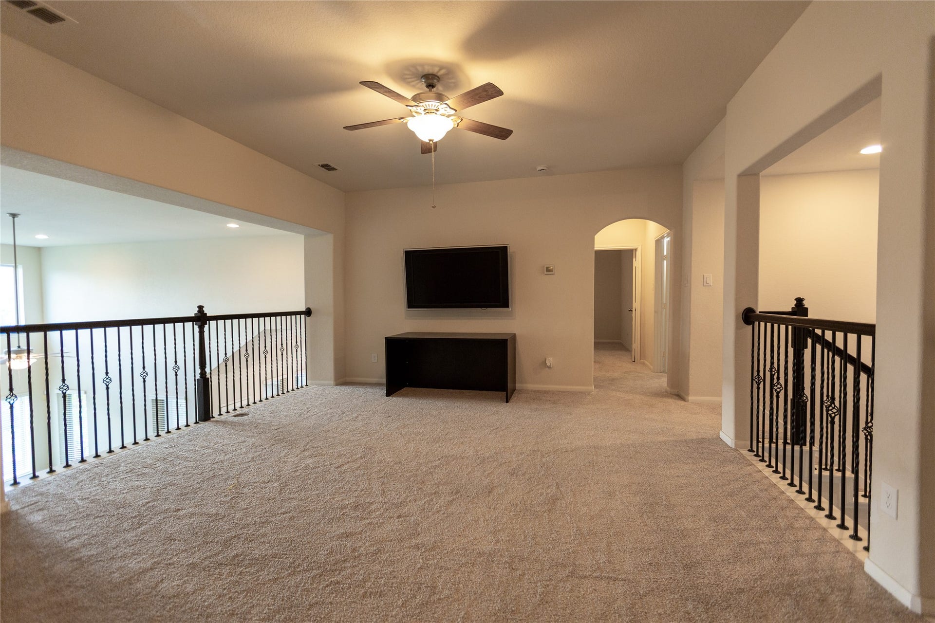 21014 Brunson Falls Drive, Richmond, TX 77407 Second floor living area
